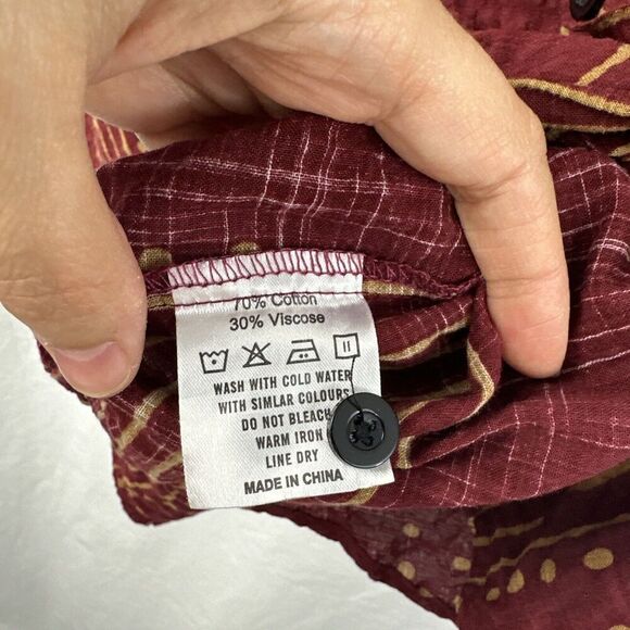 Vat Pave Red Geometric Print Short Sleeve Button Up Shirt Men’s Size L Casual - Picture 8 of 8